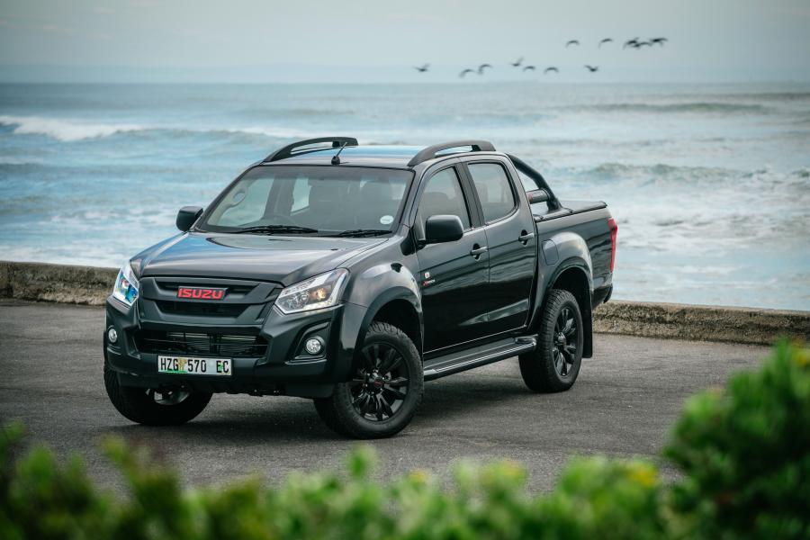  Isuzu KB Double Cab X-Rider Black 2018 года  (фото 29 из 34)